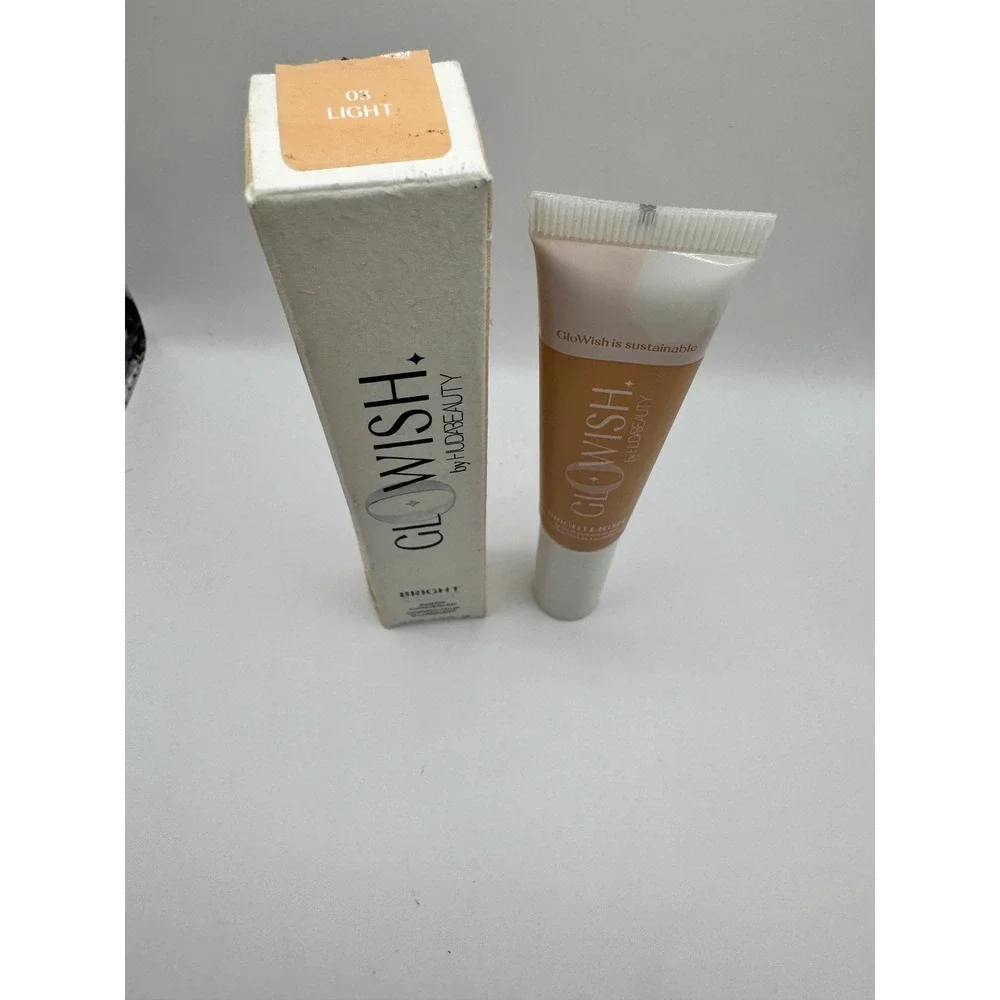 Huda Beauty GloWish Concealer 03 Light NIB